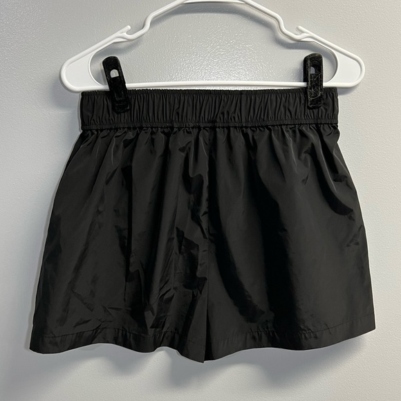 Reformation Black Swishy Elastic Waist Athletic Shorts w/ Pockets - Size M - Picture 3 of 3